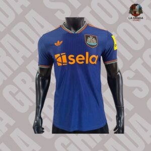 53 Newcastle 25/26 - 3º Equipación