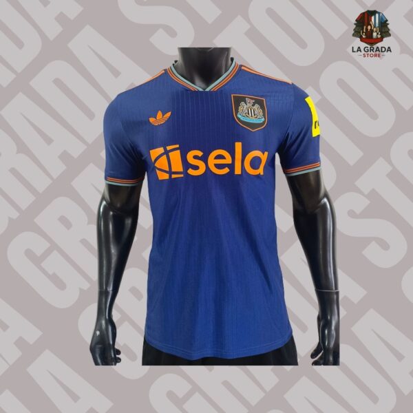 Newcastle 25/26 - 3º Equipación