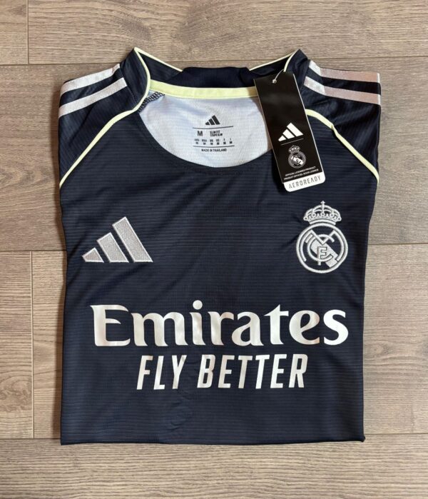 Real Madrid 25/26 - 2º Equipación