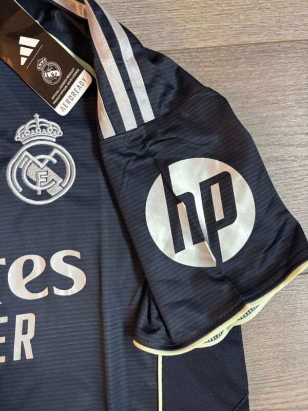 Real Madrid 25/26 - 2º Equipación