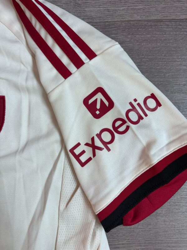 Liverpool 25/26 - 2º Equipación