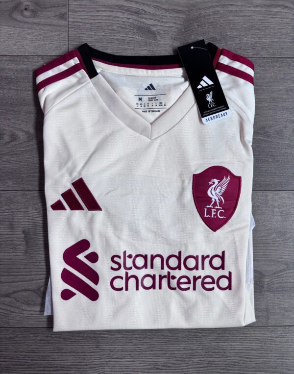 Liverpool 25/26 - 2º Equipación