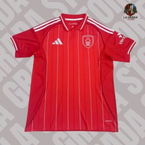 Nottingham Forest 25/26 - 1º Equipación