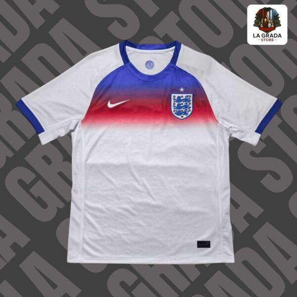 Inglaterra 25/26 - 1º Equipación